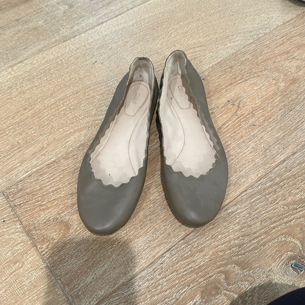 Chloe flats